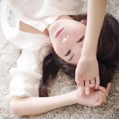 首页 电脑壁纸 伊小七momo海边湿身写真 > || 更新