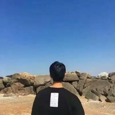 帅到炸裂的帅气稳重又高级男头 氛围感成熟很好看的男生头像合集