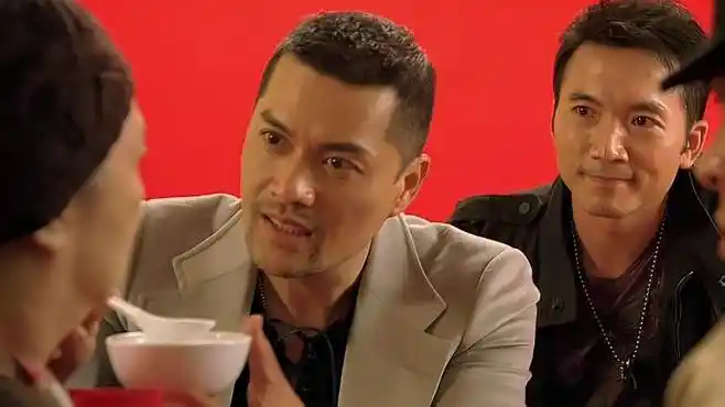 导火线:三兄弟有多孝顺?看吕良伟的操作就知道,绝对是数一数二