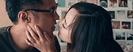 娱乐关键词身高素颜撩汉激吻伸舌头写真