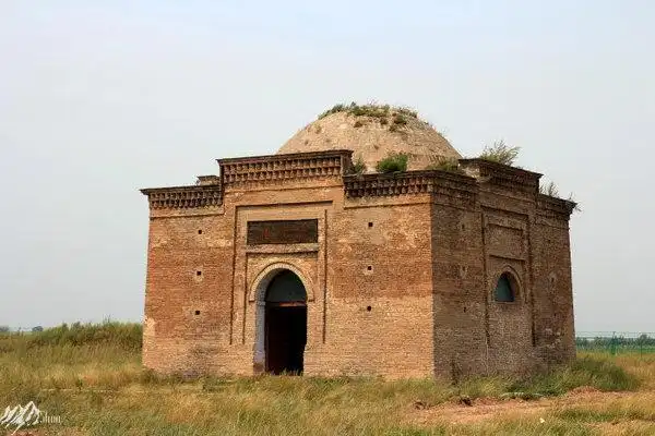 正面梳妆楼元墓