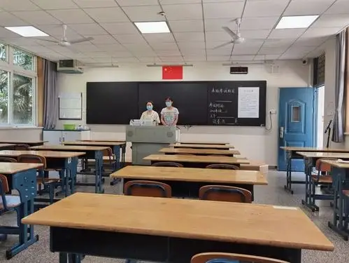 记者实探高考考场,还有这些.