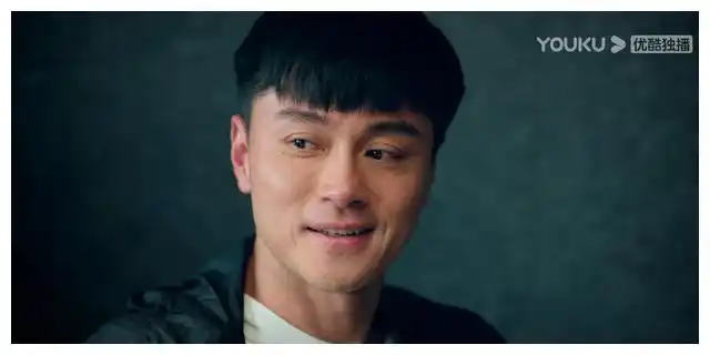 《黑金风暴》黄浩然如何识破假警察身份的?