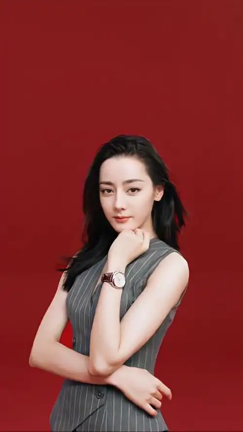 沛纳海全球品牌代言人迪丽热巴##迪丽热巴