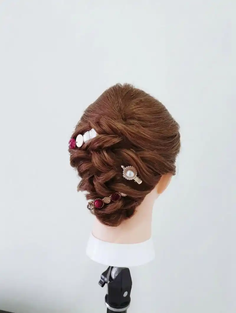 9890 妈妈晚宴敬茶婚礼发型大合集 婚礼上除了新娘是第一女主 第