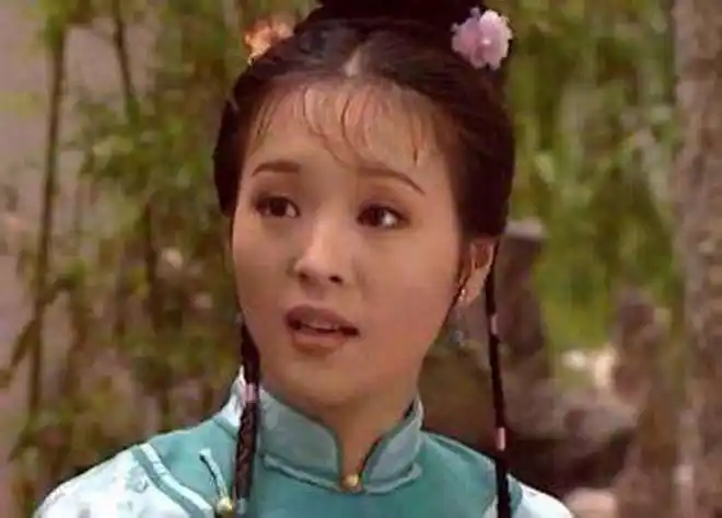 康熙王朝 /a>》中的角色,由 a target="_blank" href="/item/胡天鸽/1