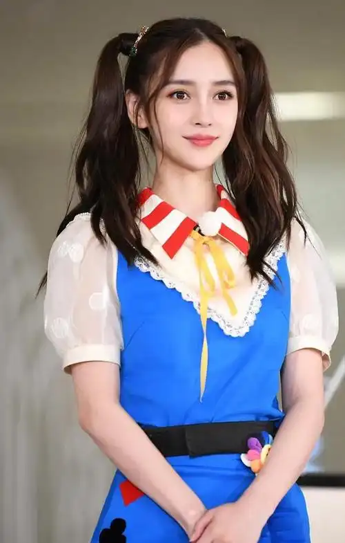 美女壁纸-第2594期-杨颖