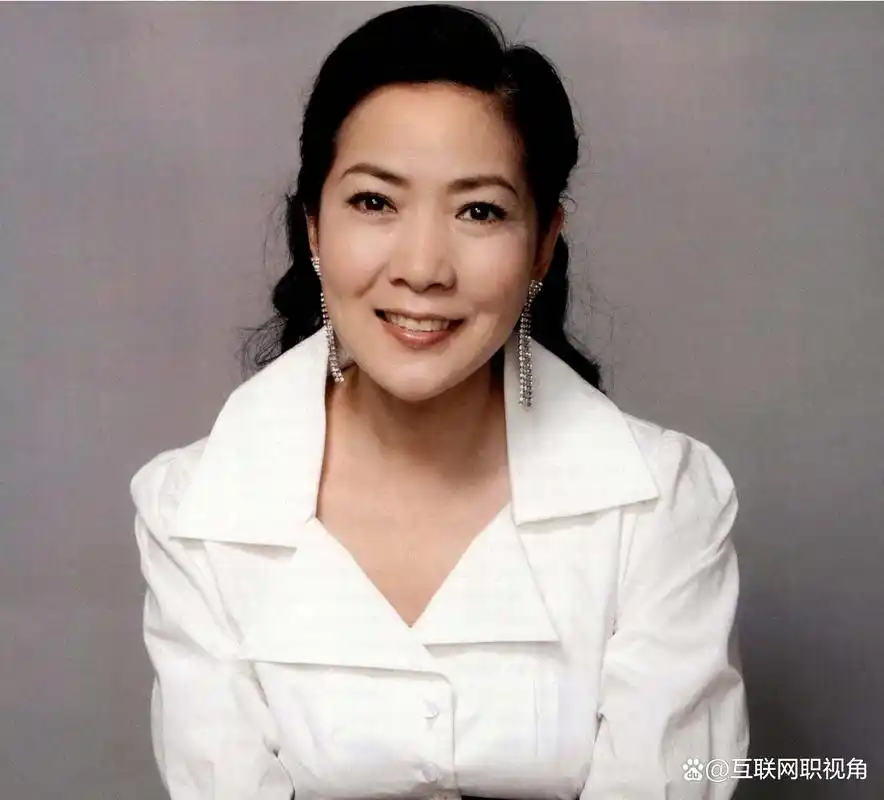 沈丹萍:嫁大15岁老外,婚后多次提离婚,直言他把我"骗"到手了