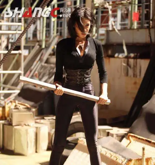 真正男子汉女兵张蓝心个人资料 最美跆拳道冠军曾腿咚成龙