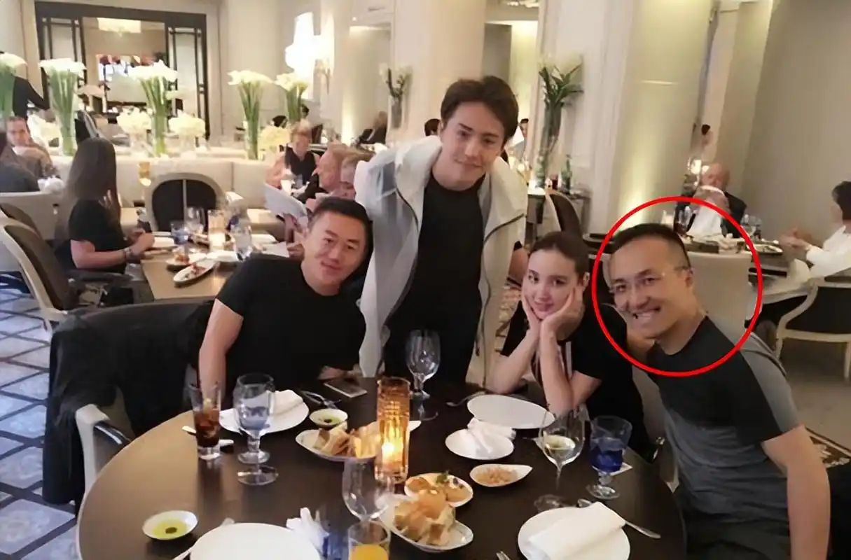 张萌个人资料(曾是环球小姐冠军,嫁富豪丈夫后变成事业女性,如今怎样