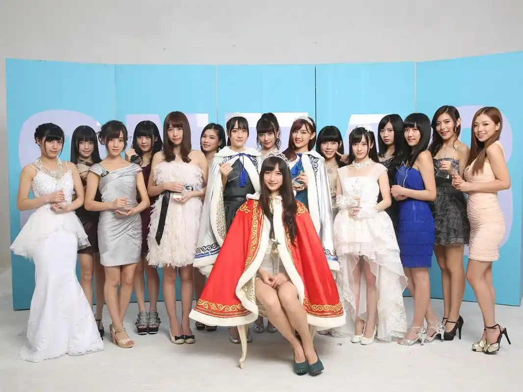 而丝芭传媒的snh48则更像一种日式女团,团队需要内部竞争来争夺轮换的