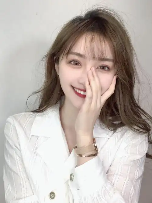 自拍怎么拍,10个自拍姿势,让你自拍拍照美美的