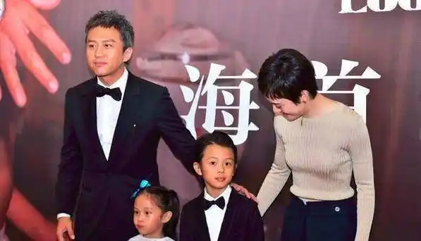 家添"新丁",起名简单粗暴,笑侃等等小花升级哥哥姐姐_孩子_小鸡_明星