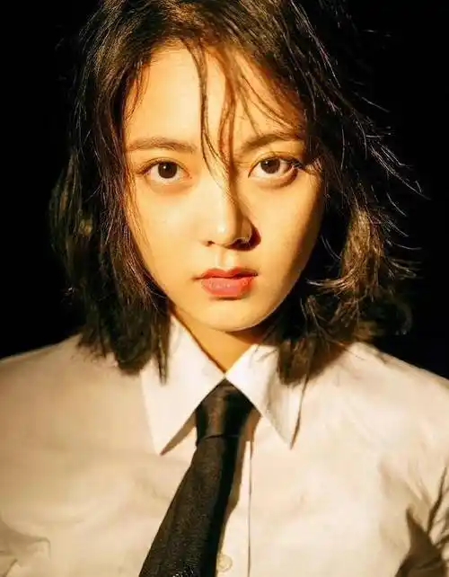 赵今麦中戏第一,看到父母的身份后,有望超越易烊千玺成双料第一_成绩