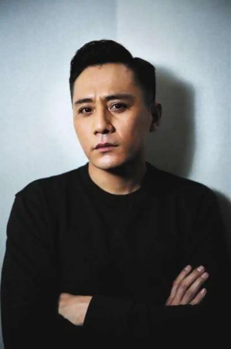 获得影帝之称,爱情事业双丰收的刘烨,如何在娱乐圈混得风生水起