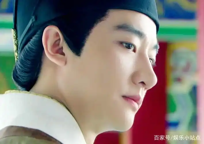 黄轩到底帅不帅,看完这6张图片,我连腹黑的朱祁钰都讨厌不起来