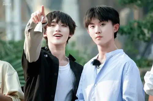 马丁/祺鑫 图源水印 - 堆糖,美图壁纸兴趣社区