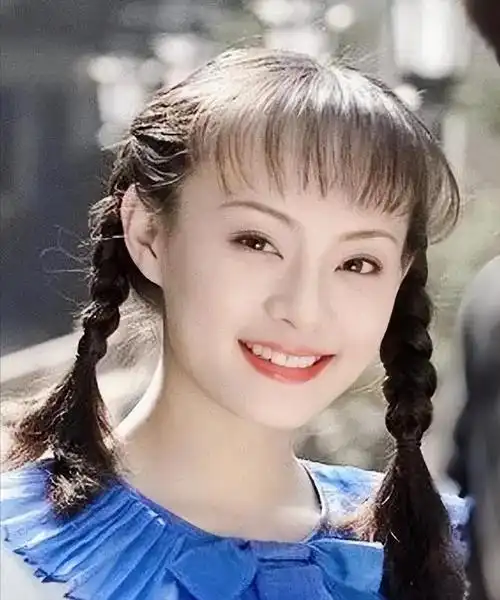 孙俪早期选秀视频被扒:19岁眼里有光,临场反应能力强,落落大方