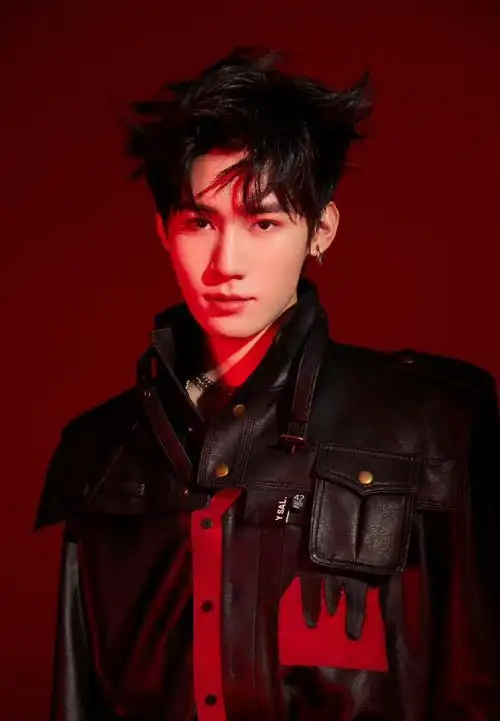 敖子逸给张真源庆生