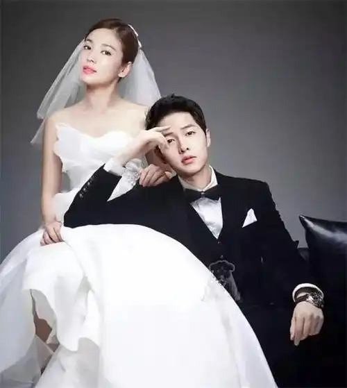 宋仲基宋慧乔婚纱图片(2)