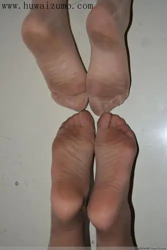 【转载】诱人的野外丝足2