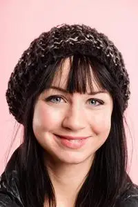 人像高清重建快乐女人人像粉底真人高清照片