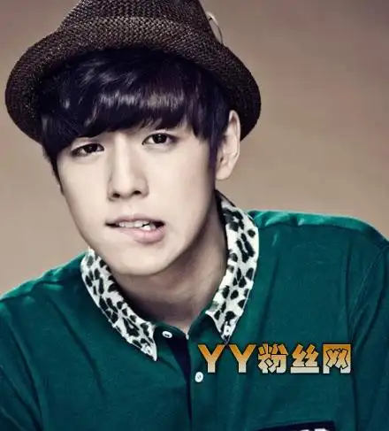 李玹雨撞脸权志龙对比照像极了被质疑整容 女友吴允儿个人资料是富二