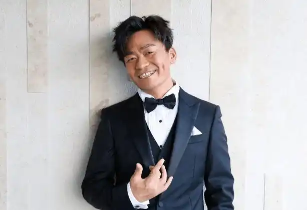 拿过金像奖,也领过金扫帚,他是真正从农村走出来的百亿影帝_王宝强