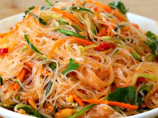春天要多吃凉拌粉丝,清凉爽口,百吃不腻