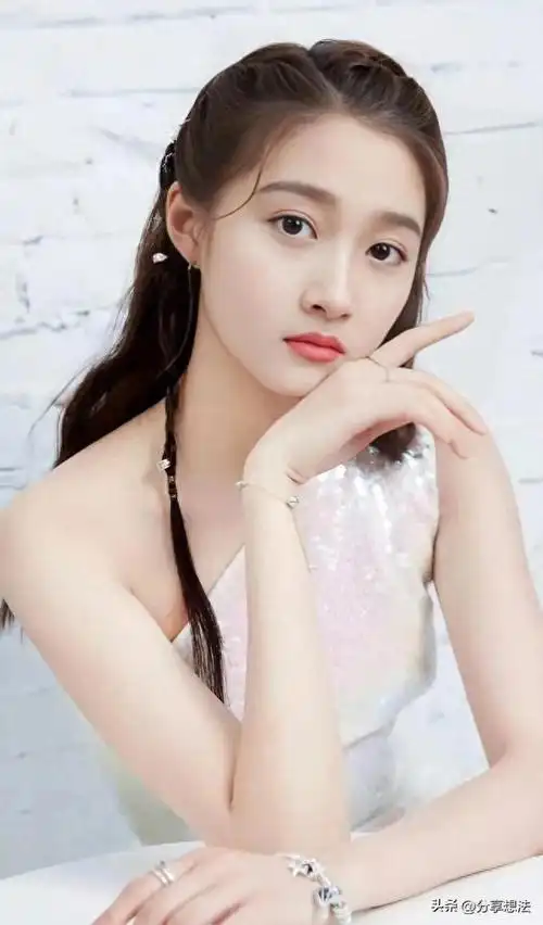 关晓彤明星壁纸33