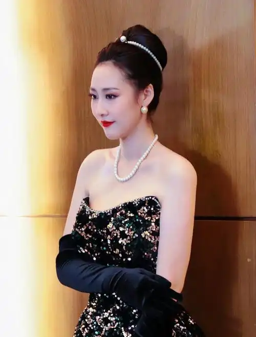 是不是很像王鸥