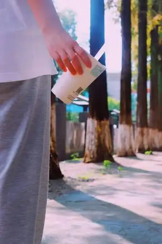 叮!入秋后的第一杯奶茶,带你解锁丽职味道