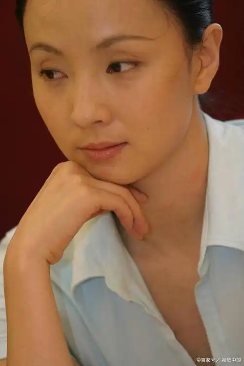 演员谢兰:父母残疾弟弟年幼,无奈担起养家重担,39岁人生圆满