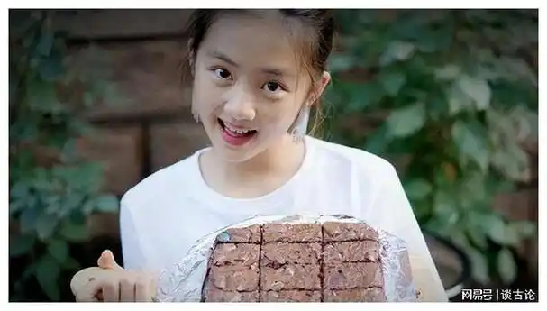 黄磊|关晓彤|孩子成绩_网易订阅