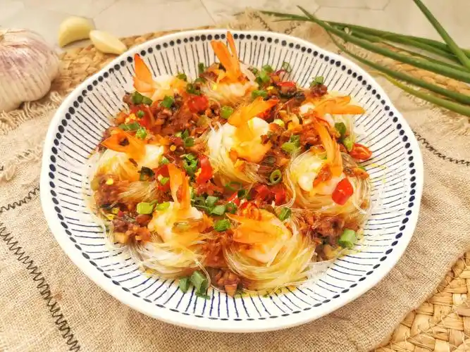 蒜蓉粉丝虾这样做粉丝比虾好吃蒜香扑鼻零厨艺也能学会