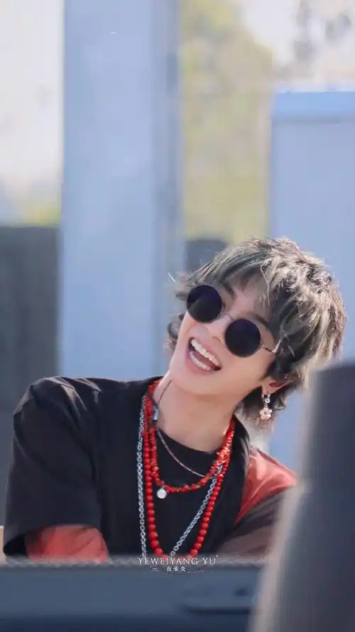 阳光明媚的四月94@华晨宇yu    230409|杭州#华晨宇2024向阳而生