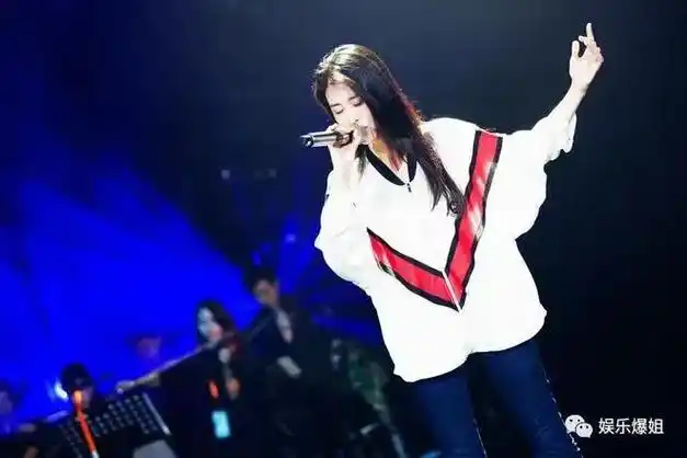 2023119吴签虞书欣和张彬彬季肖冰老婆赵露思张元英韩国男爱豆点外卖