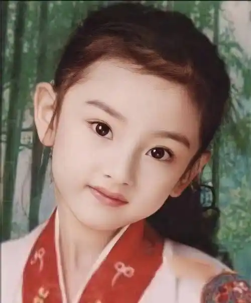 她神秘的家世成为外界猜测的话题.