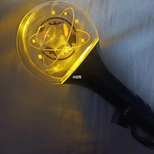 出tnt饭制应援棒