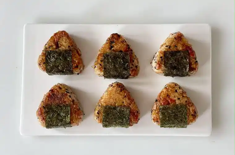 原创巨好吃的日式照烧饭团颜值高有格调