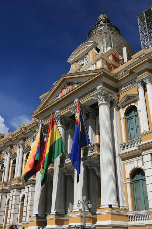 南美激情之旅玻利维亚首都拉巴斯乌尤尼火车公墓篇原创