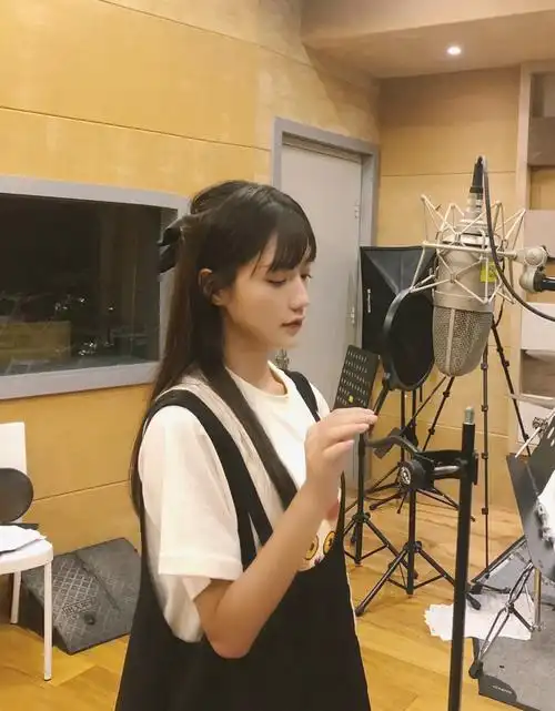 陈意涵清新俏皮生活照图片[15/15]_明星_美桌网