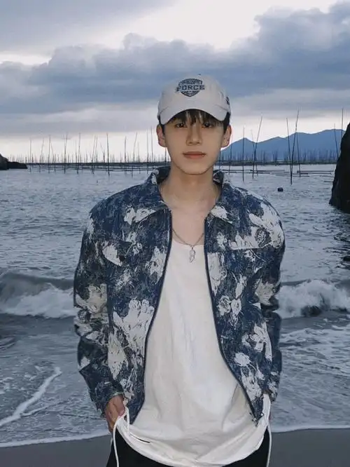 看日出的少年感