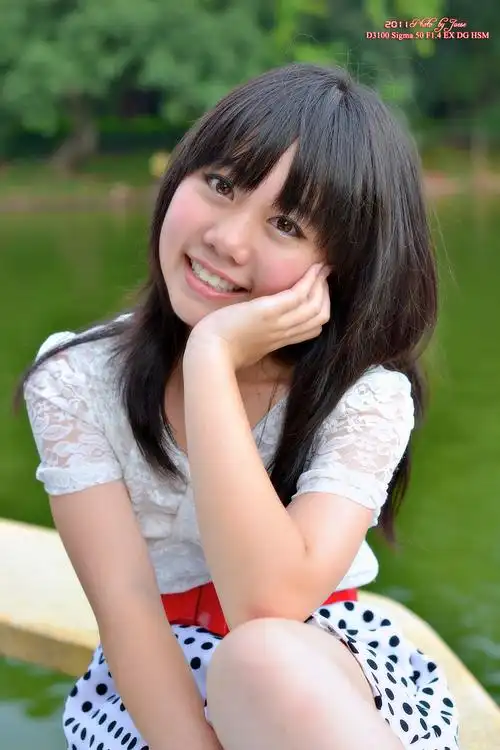 标题:2011-8-17《天河公园14岁150cm新模.素颜.肤白.婴儿肥》系列a.