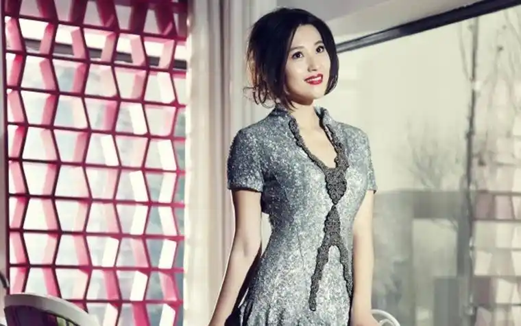 什么一间书店只有一本书,这个肯定是扯淡啦~宁丹琳也说了,这个是不