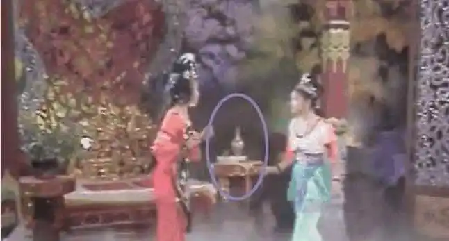 最"尴尬"的穿帮镜头:西游记的手表我也就忍了,赵丽颖直接笑场?