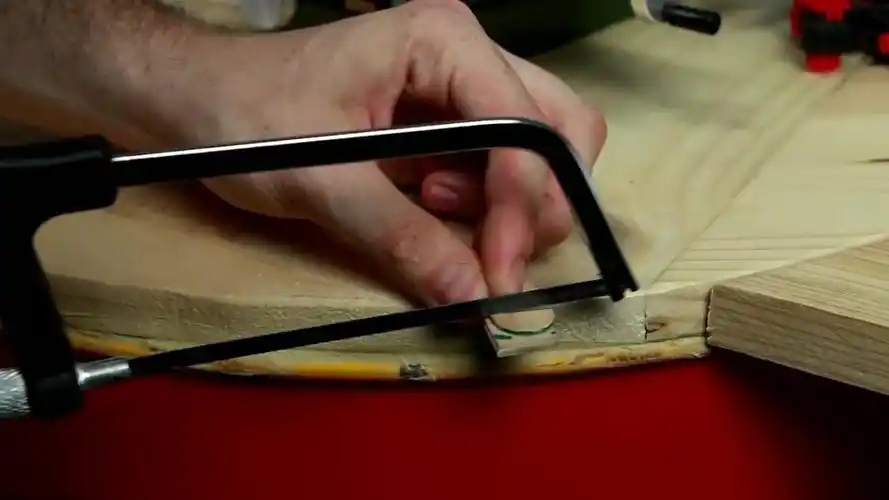 手工牛人自制微型十字弩,简单的小玩意儿适合当玩具,快来看看吧-生活