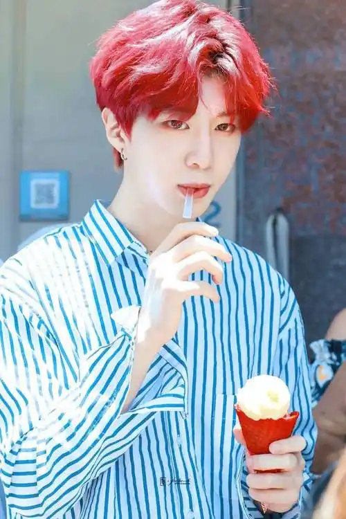 红发的丞丞是真绝色---范丞丞