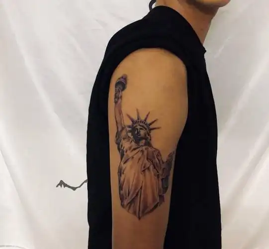 自由女神纹身图片