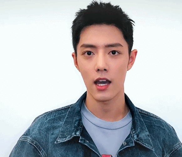 这个寸头肖战好想rua啊!